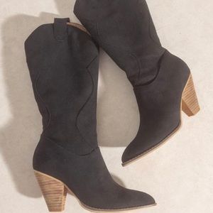Boutique brand suede boots